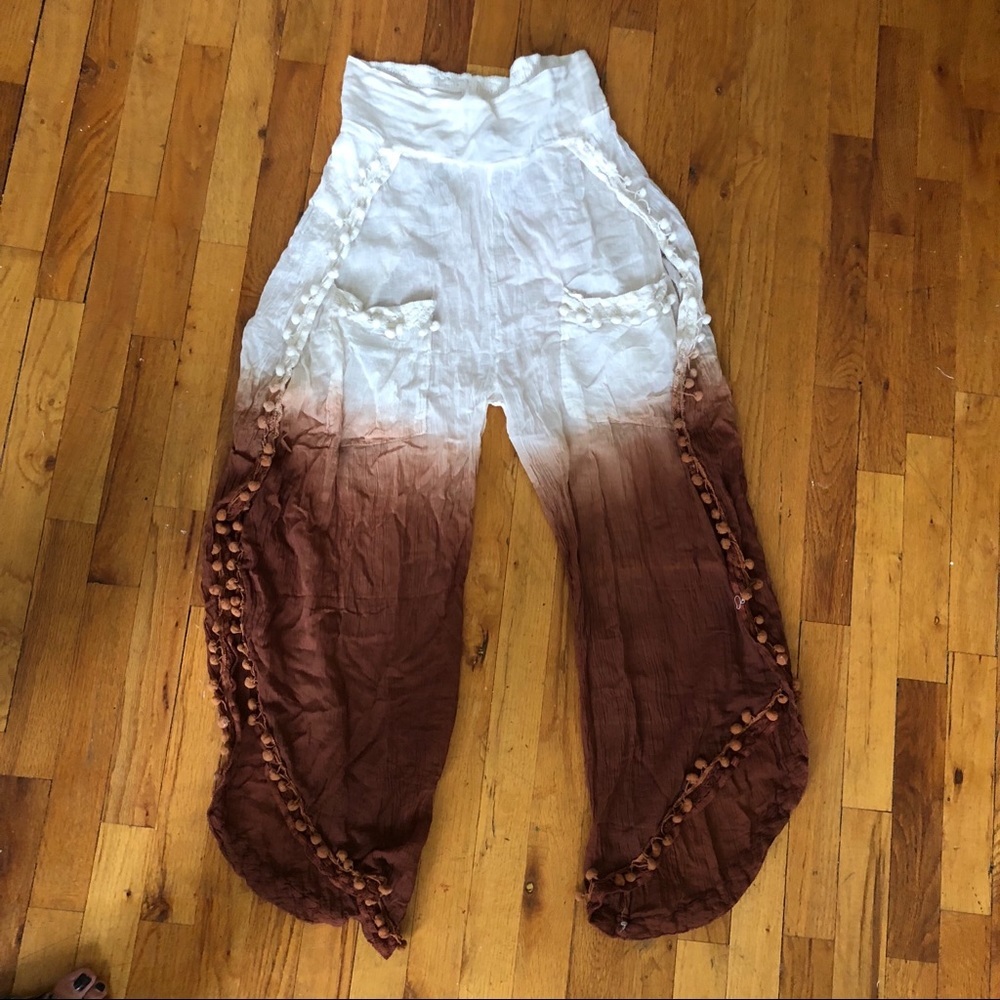 Amazing ombré gauze tulip pants with Pom Pom trim